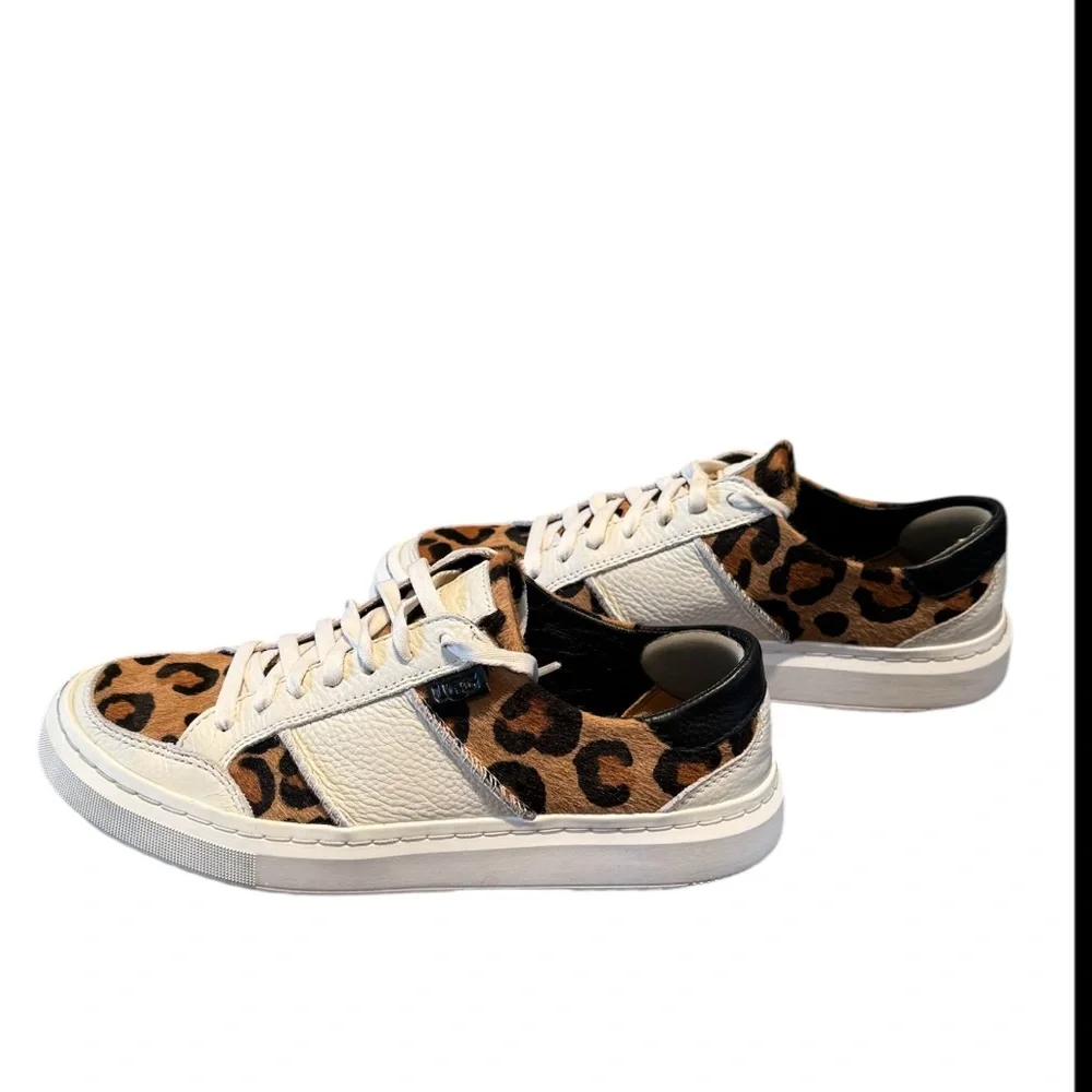 EUC UGG Alameda Spotty Lace Sneakers s7 - Picture 8 of 14